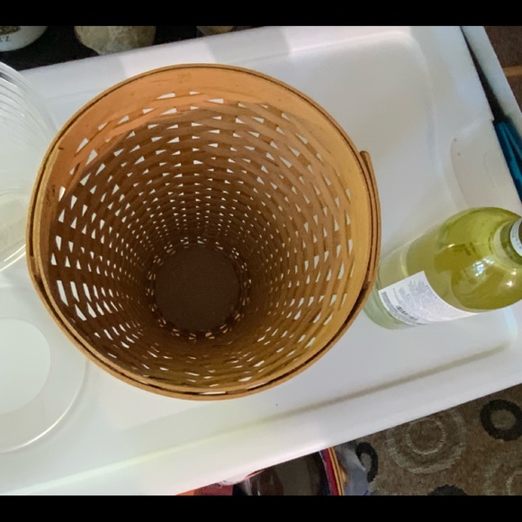 Longaberger 2003 Collector’s Club Floral Vase Basket and Protector Set - Picture 4 of 8